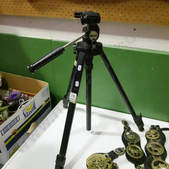 Velbon camera tripod