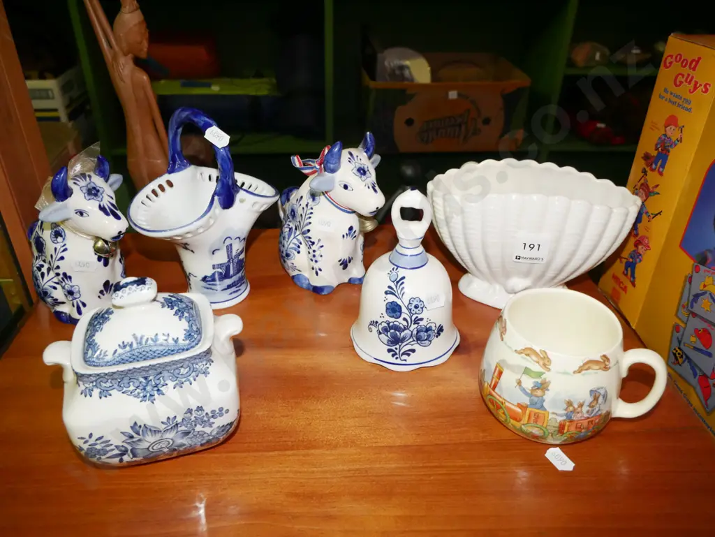 Sylvac shell vase, Bunnykins cup, Delft items Image 1++
