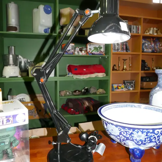 black metal anglepoise lamp