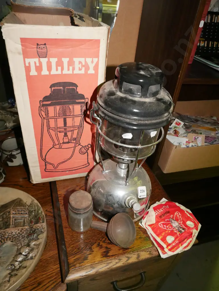 Tilley lantern - box and mantles Image 1++