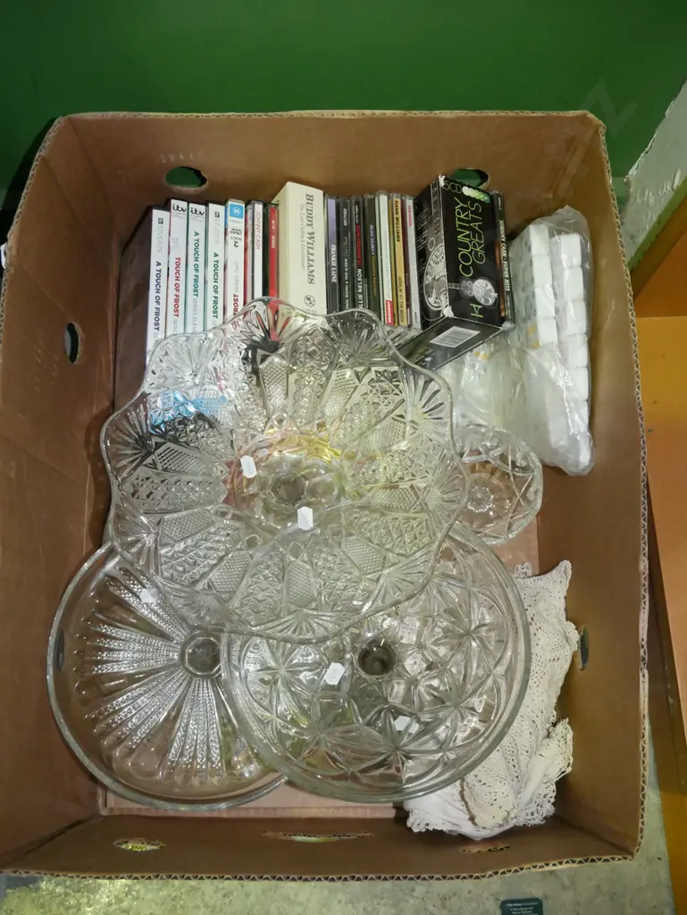 box; glass cake stansd, comports, DVD, CDs, mahjong tiles Image 1++