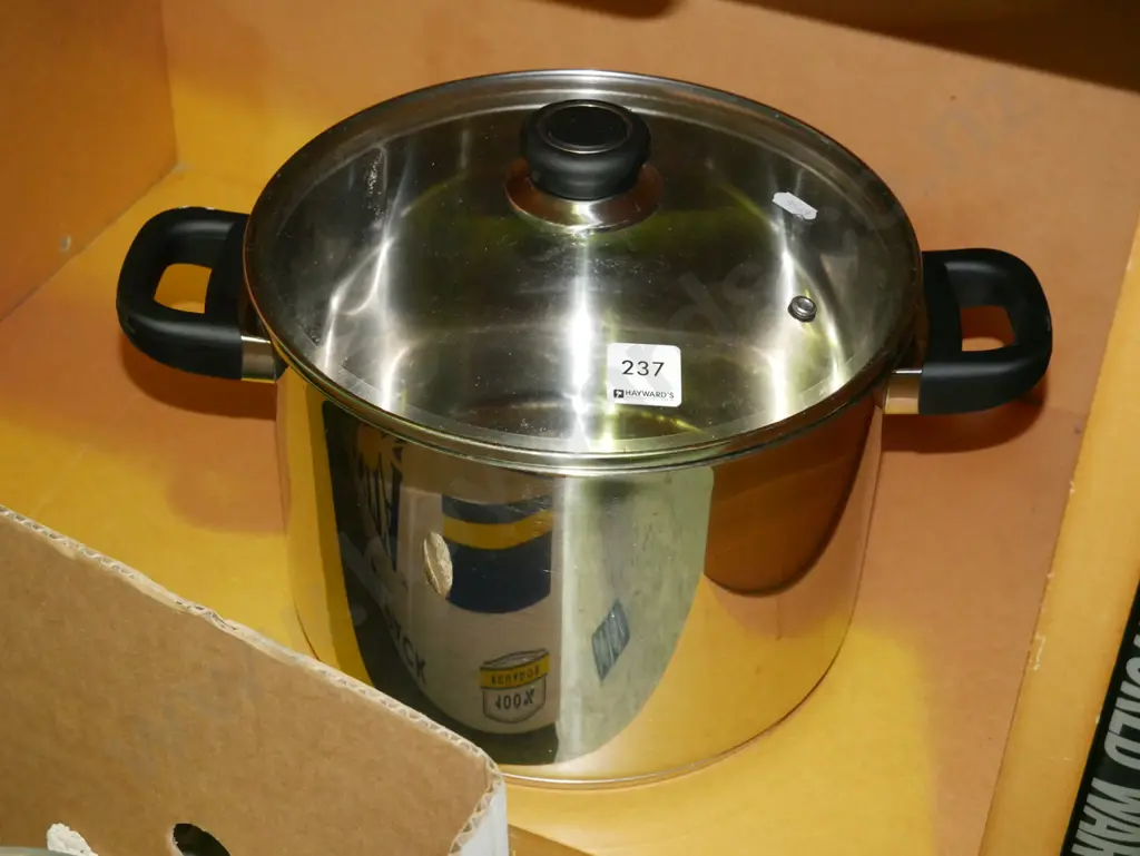stainless lidded pot Image 1++