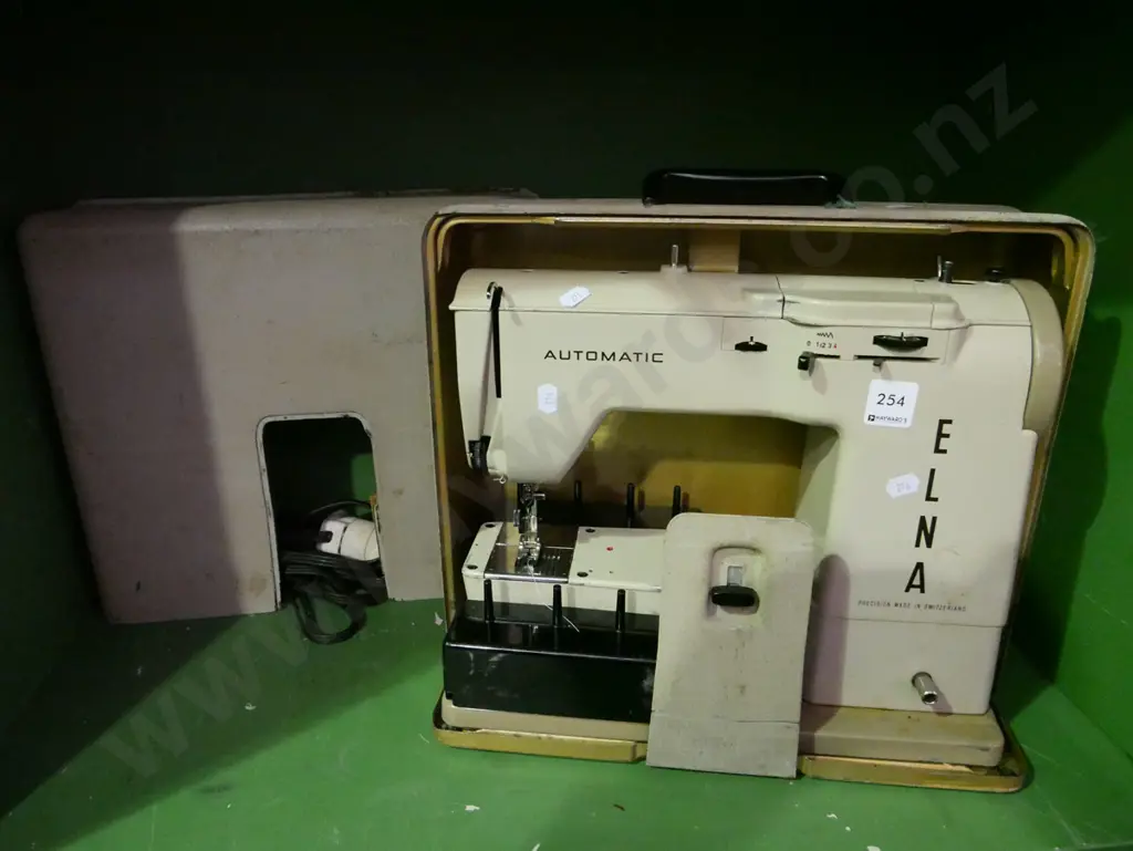 Elna automatic sewing machine Image 1++