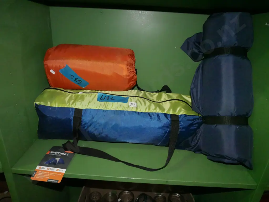 as-new Kiwi tent, 2x bed rolls Image 1++