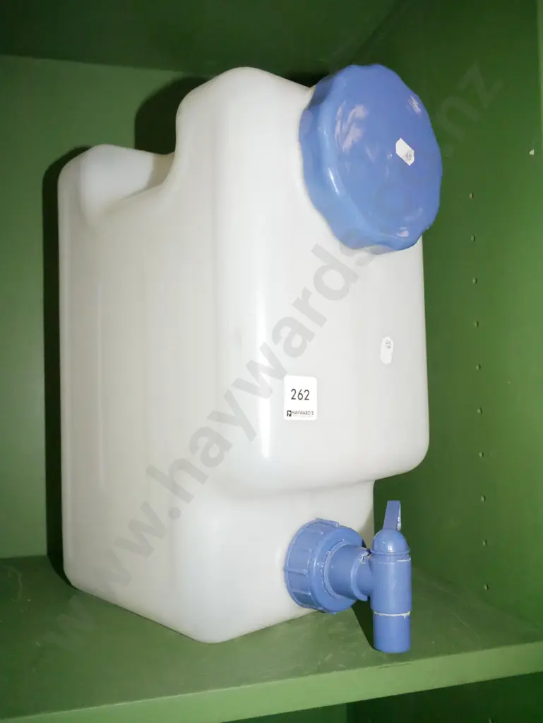 water container with tap Image 1++