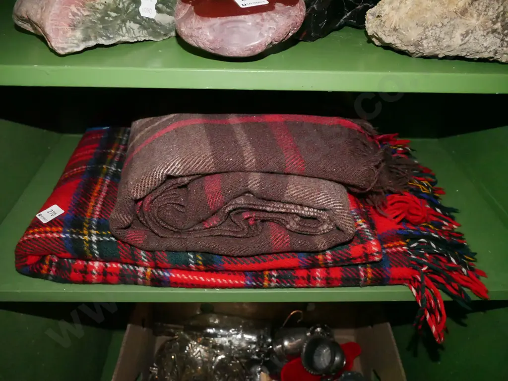 2x checked woollen travel rugs Image 1++