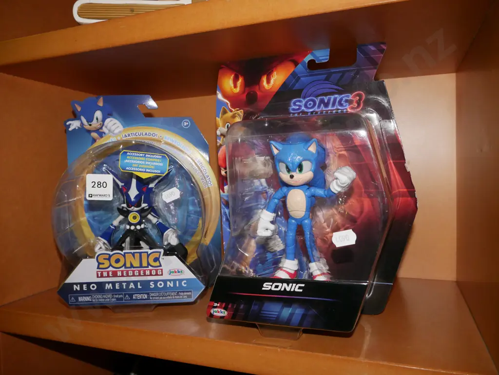 2x boxed Sonic the Hedghog Image 1++