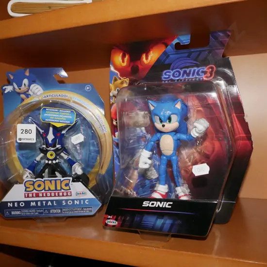 2x boxed Sonic the Hedghog