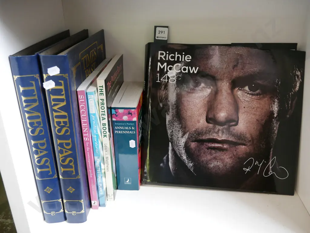 various books Image 1++