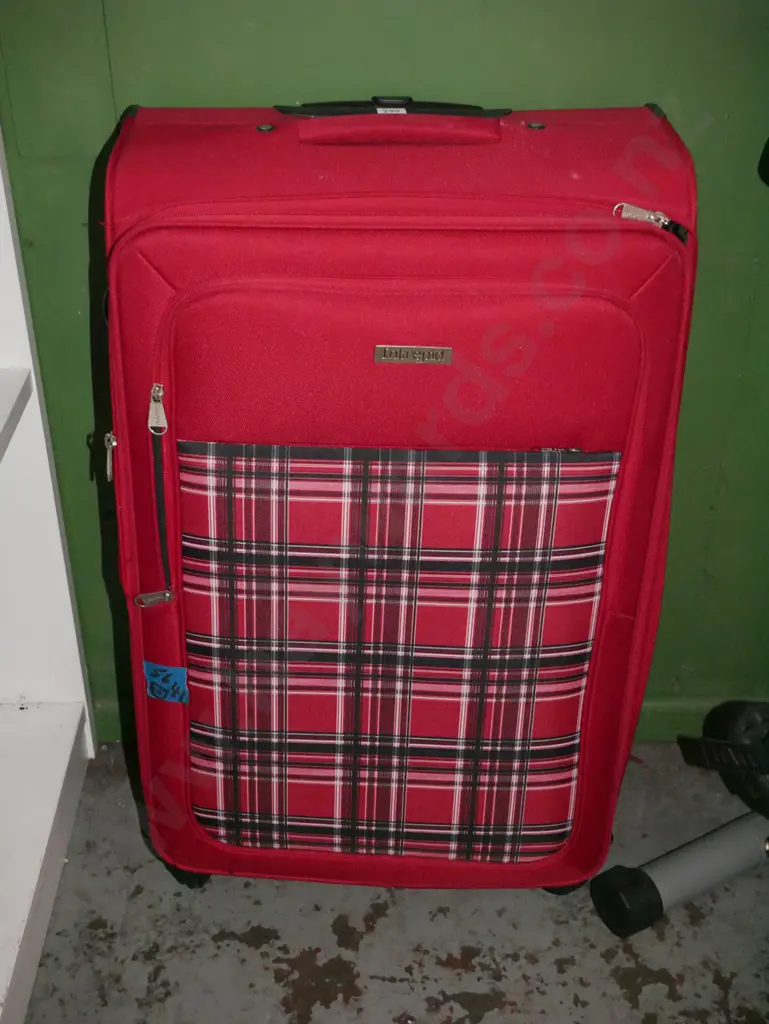 Intrepid suitcase Image 1++