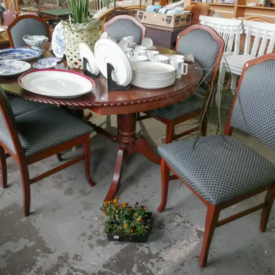 mahogany veneer pedestal  table with pie crust edge and drop sides