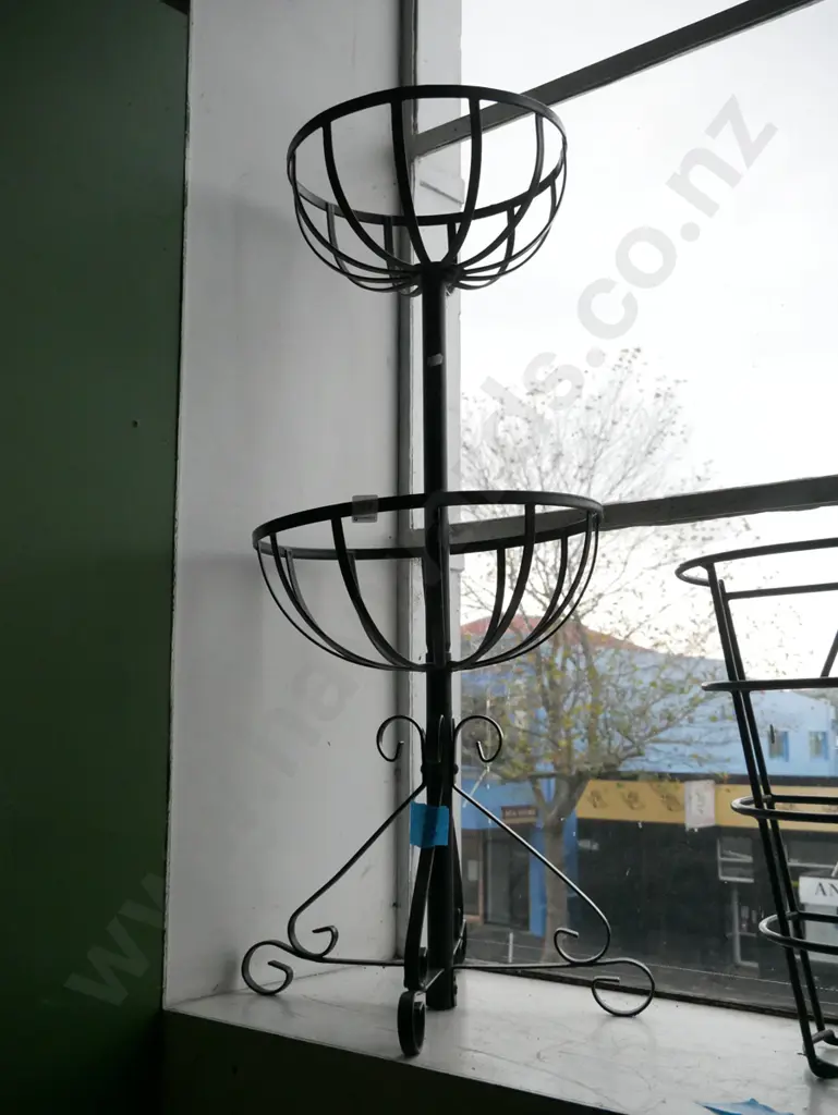 metal 2 tier basket stand H-880 Image 1++