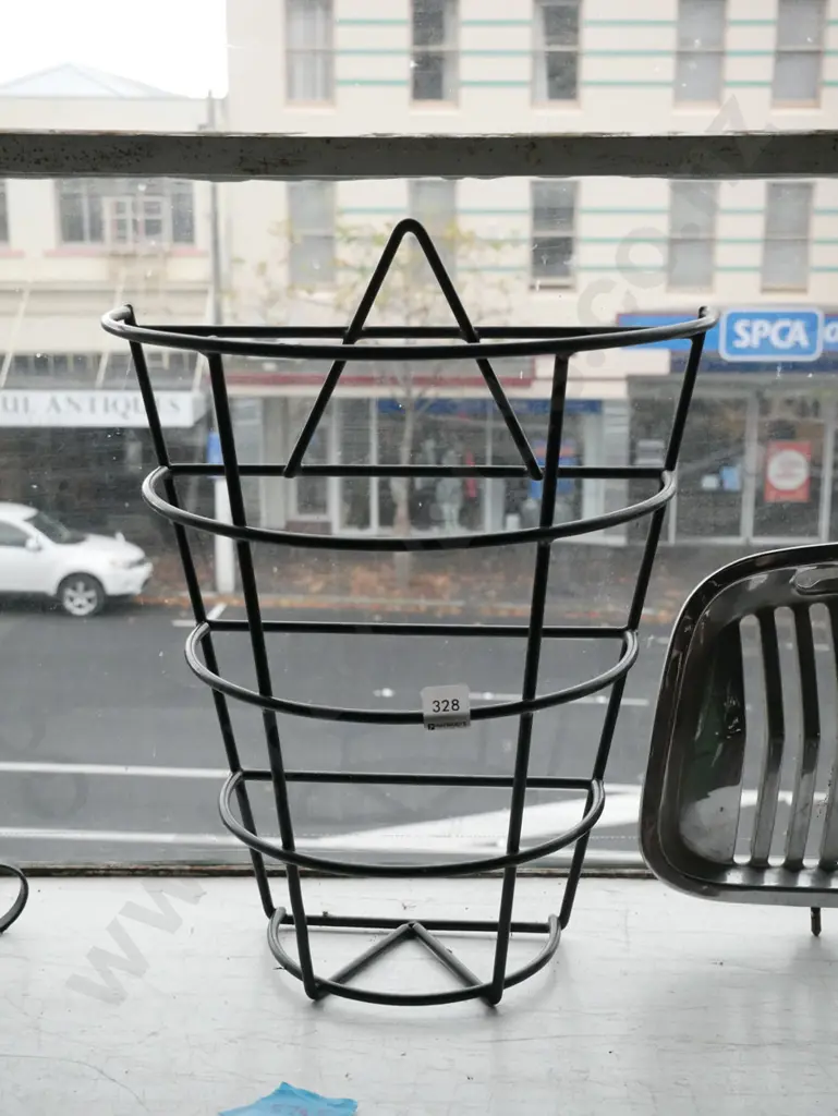 wall mounted metal garden frame H-440 Image 1++