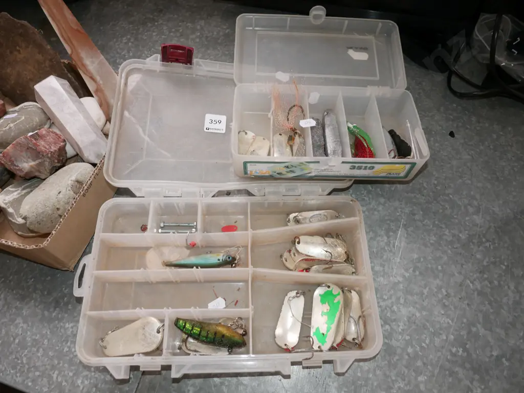 2x plastic tackle boxes with various sinkers and lures Image 1++