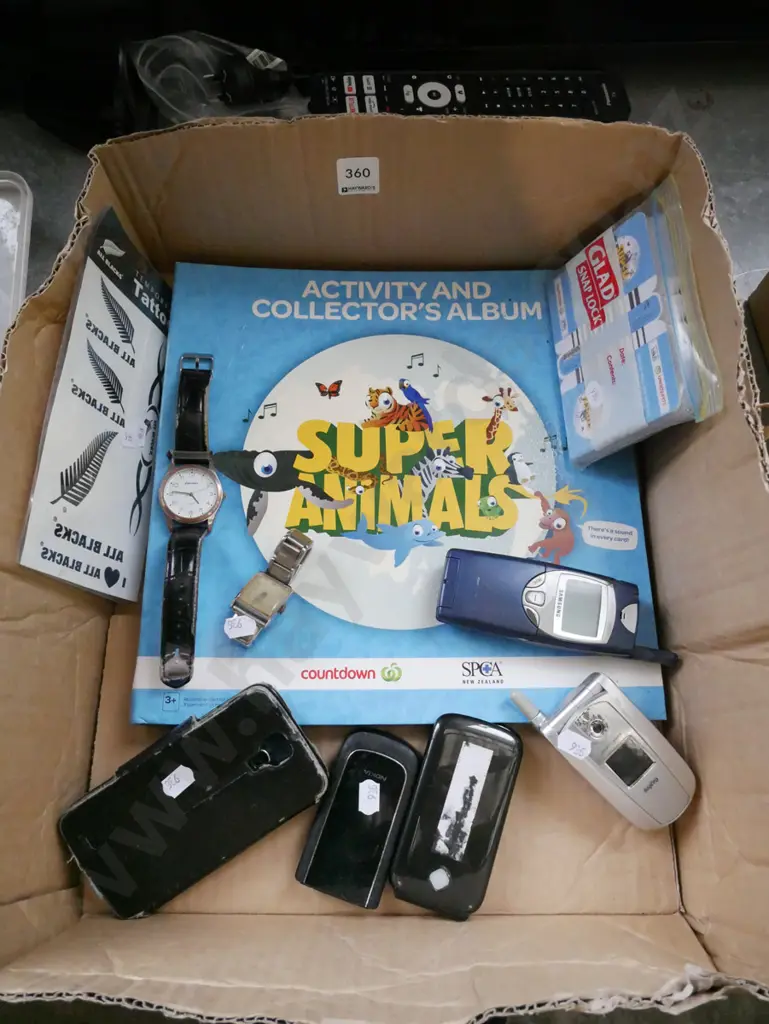 box; cell phones, wristwatches, collector album etc Image 1++