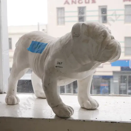 composite bulldog figurine H-270