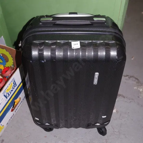 small Horizon carry on suitcase