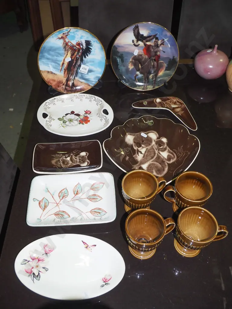 First Nations cabinet plates, Australian souvenir ware, Carlton ware cups etc Image 1++