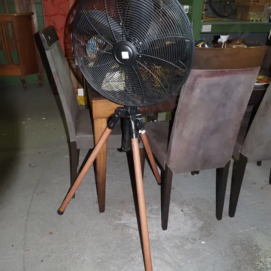 pedestal fan