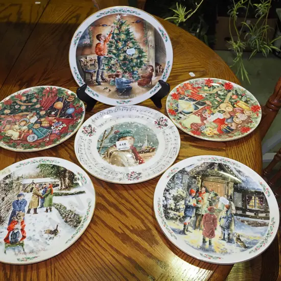 6x Royal Doulton Christmas plates