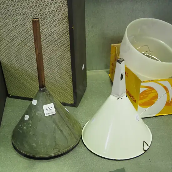 2x vintage funnels