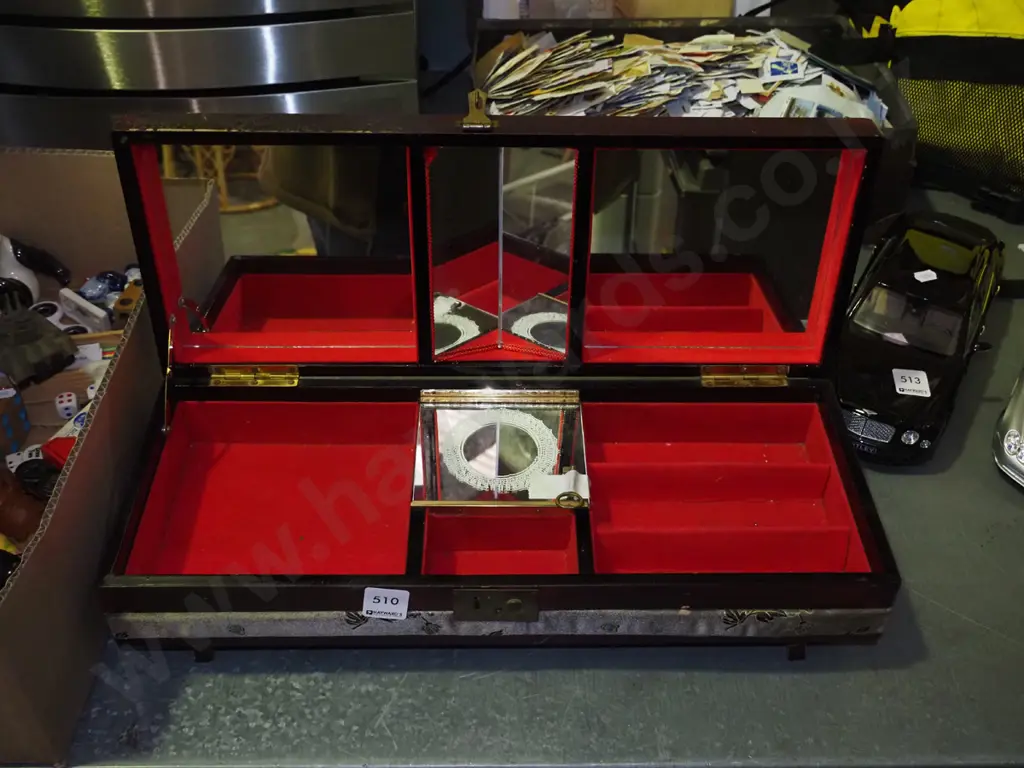 jewellery box Image 1++