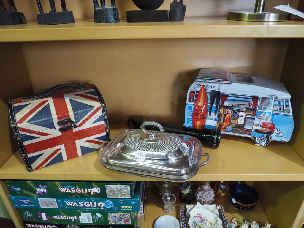 Unino Jack chest, plated vege, Kombi biscuit tin etc Image 1++