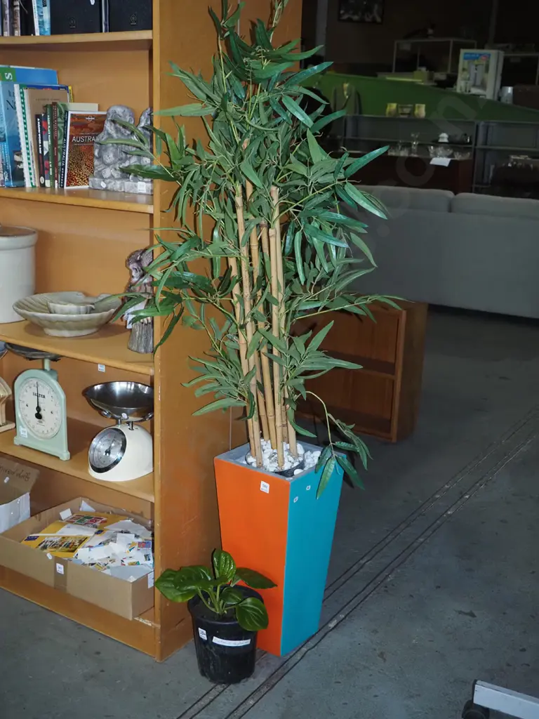 faux bamboo in hand painted rectangular jardiniere H-1600 Image 1++