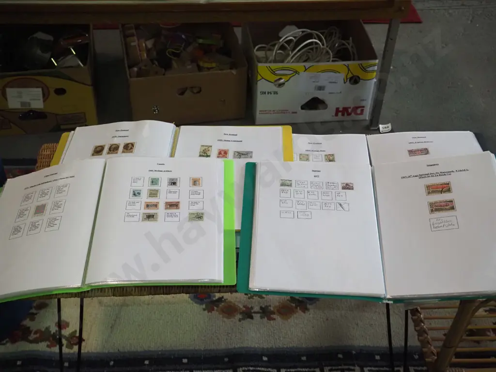 5x clear albums and stamps Image 1++