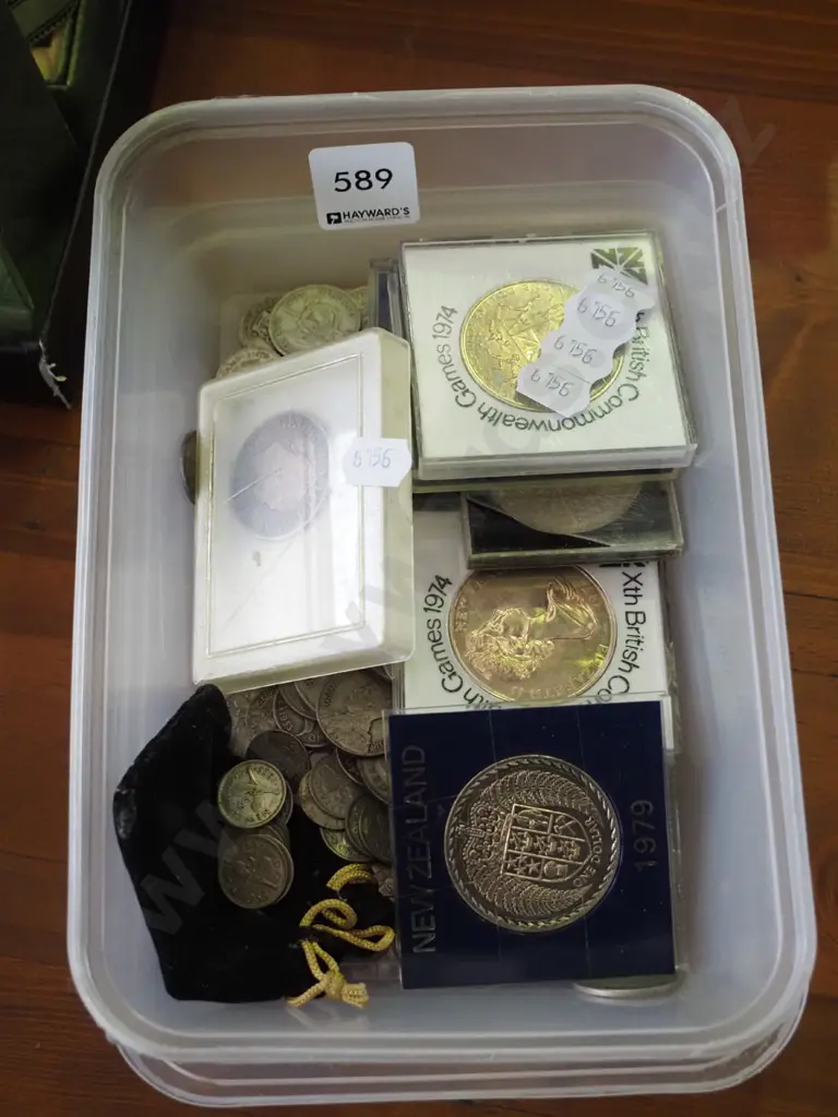 tub of coins Image 1++