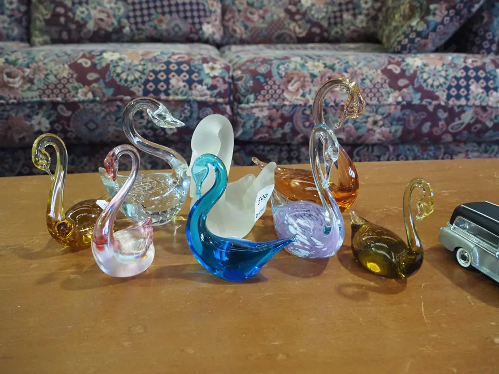 various glass ornaments Image 1++