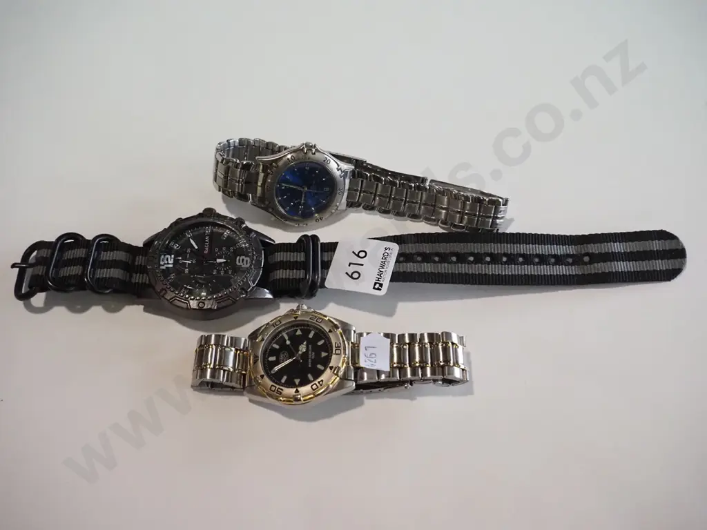 3x wristwatches Image 1++