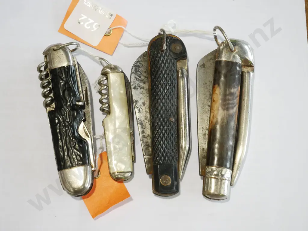 4x pocket knives Image 1++