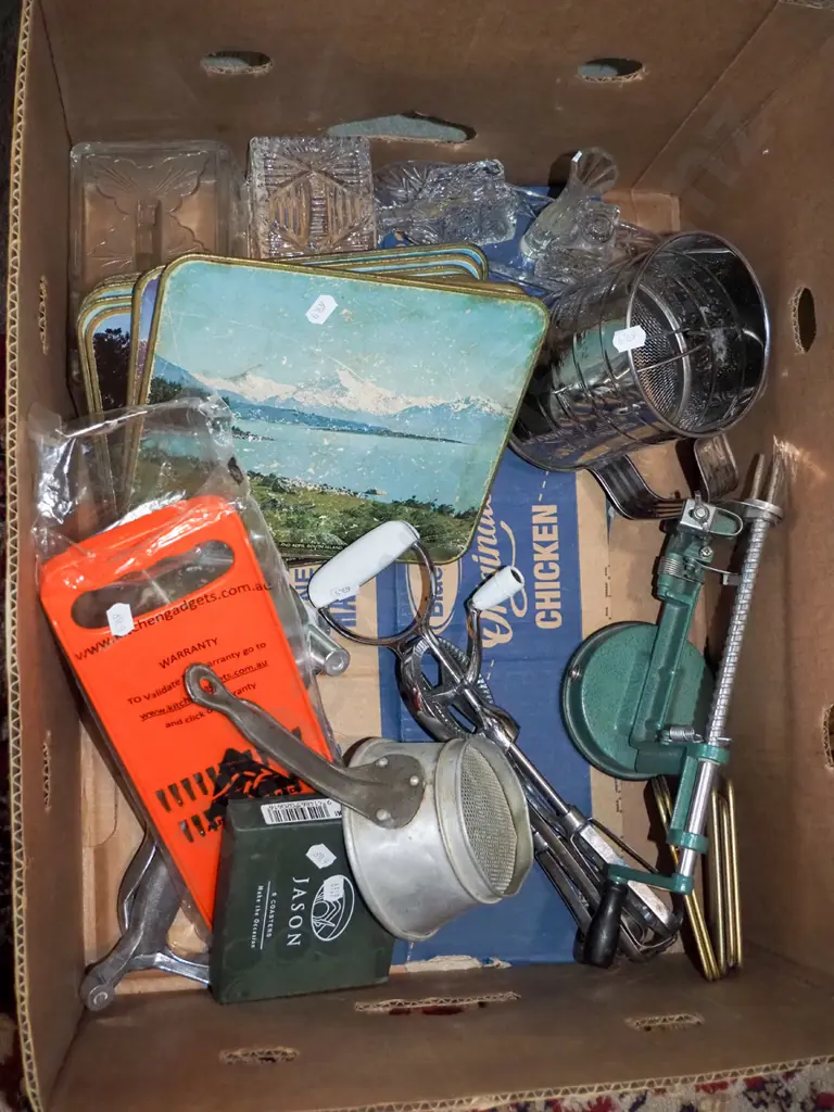 box; placemats, flour sifter, apple corer etc Image 1++