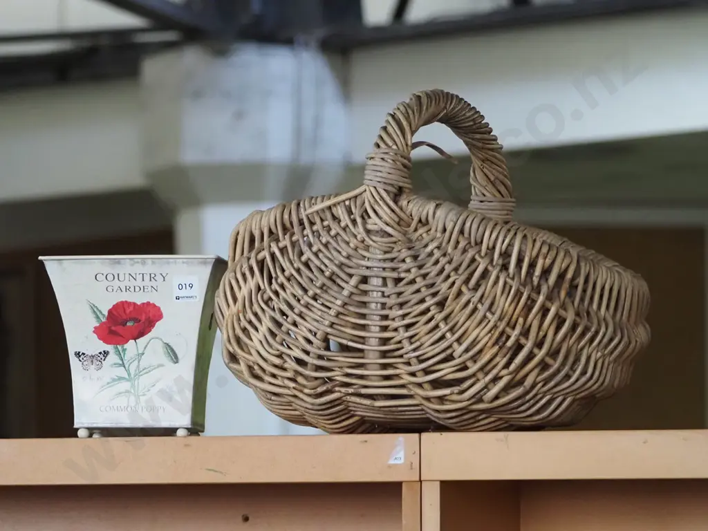 cane basket and a small tin jardiniere Image 1++