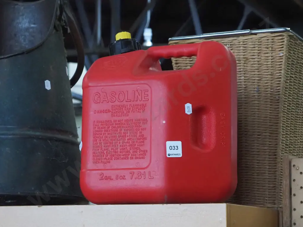 7.8 litre petrol container Image 1++