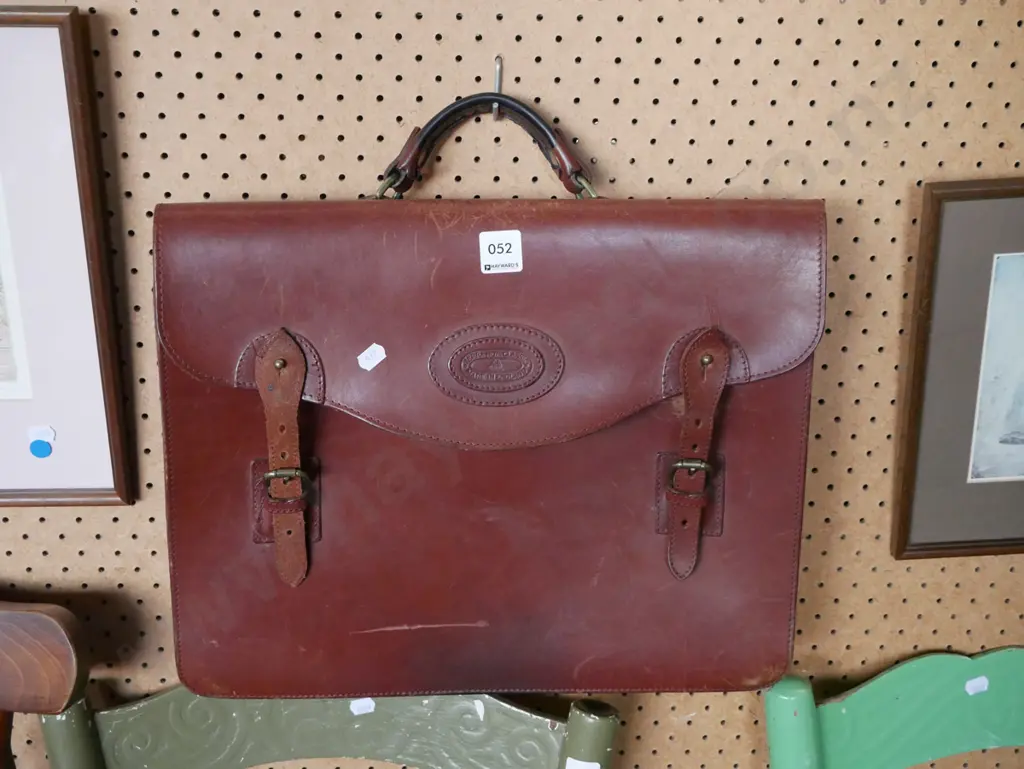 leather satchel Image 1++