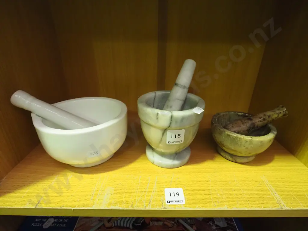 3 mortars and pestles Image 1++