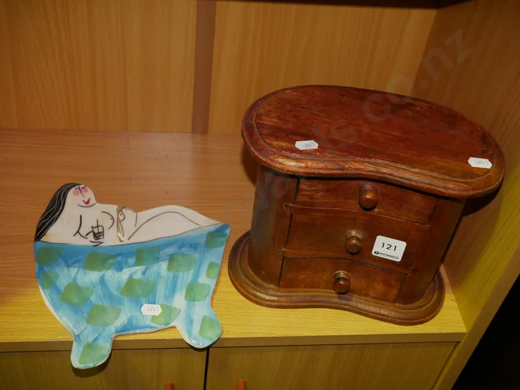 ceramic tile - lady in bath - and a small hardwood chest H-190 Image 1++