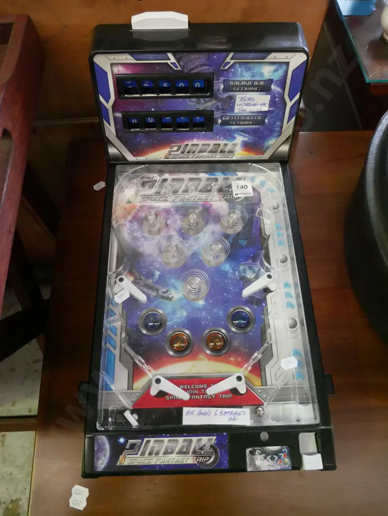 plastic desktop pinball game Image 1++