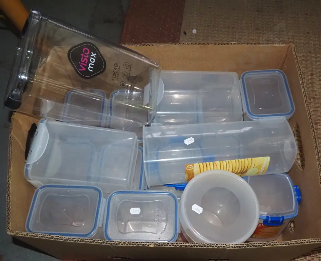 box of plastic storage containers Image 1++