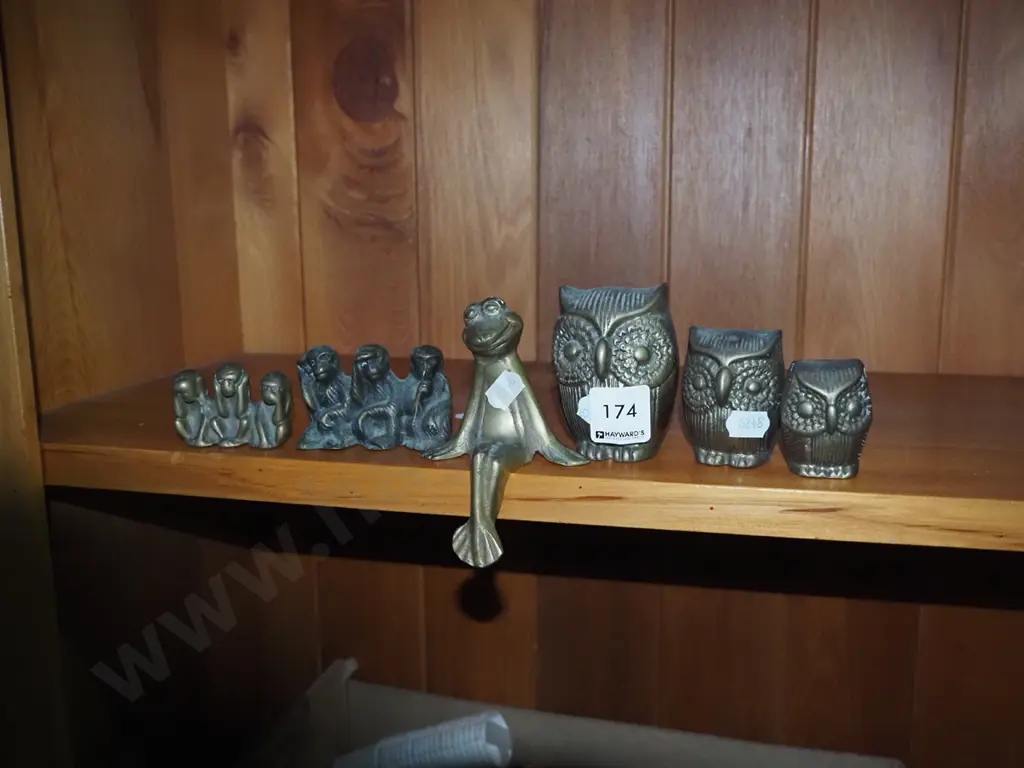 figurines; owls, frog, monkeys Image 1++