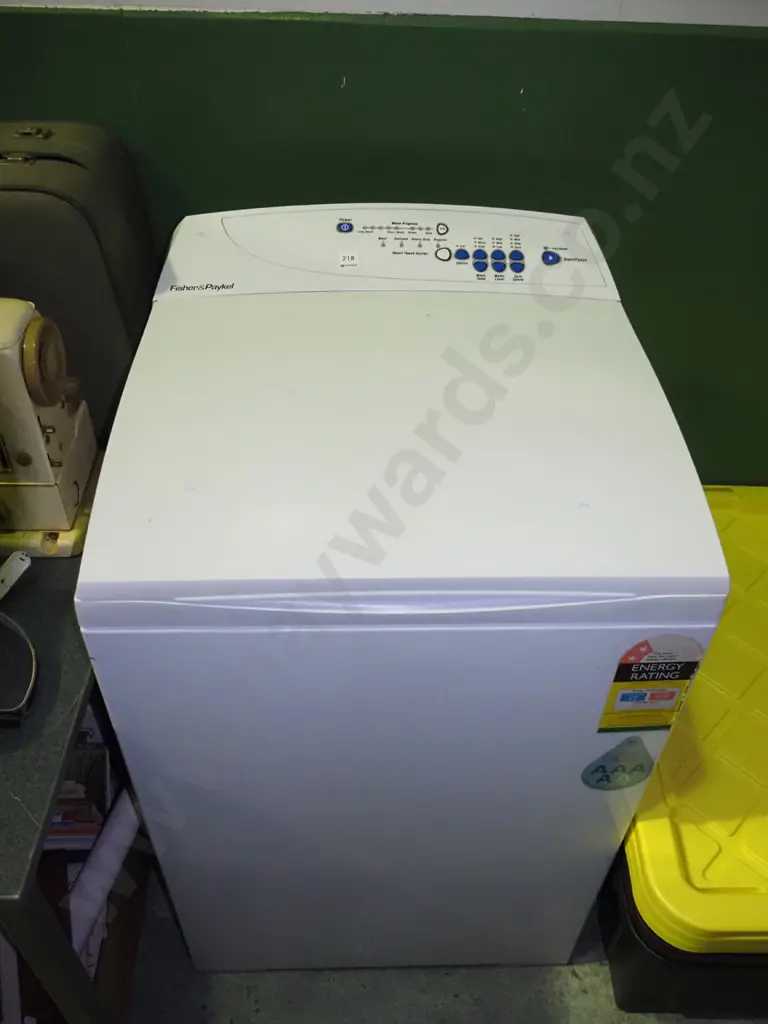 F&P top load washing machine Image 1++