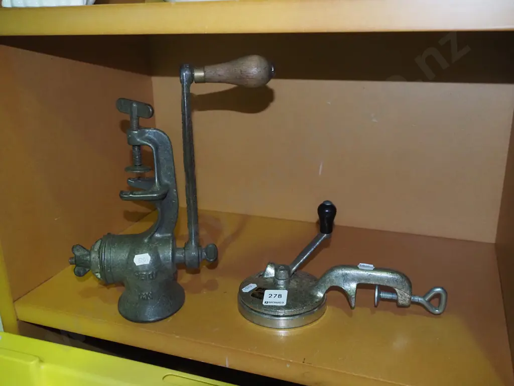 benchtop mincer and bean slicer Image 1++
