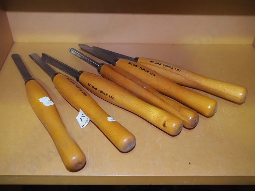 various lathe chisels Image 1++