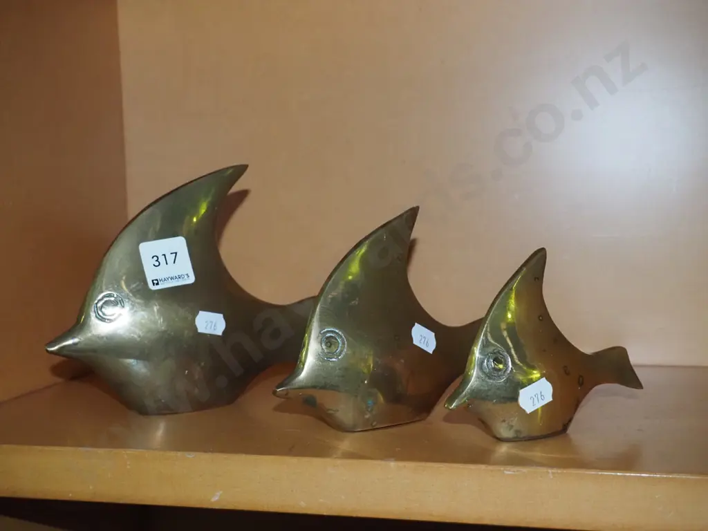 3 brass fish ornaments Image 1++