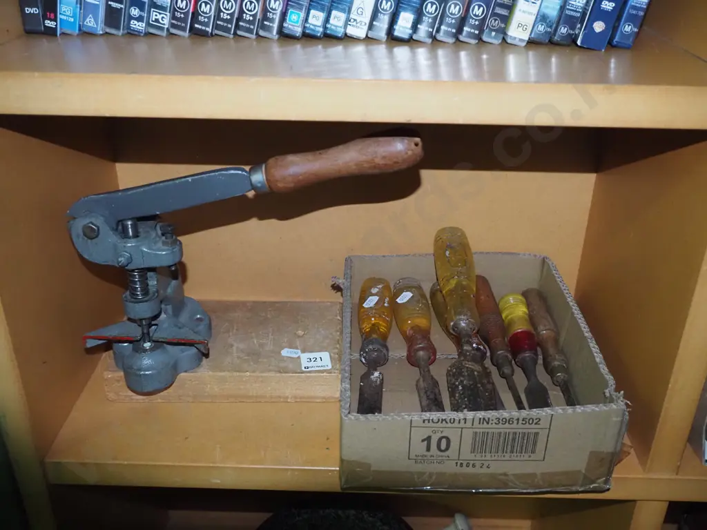 rusty chisels and a punch or press Image 1++