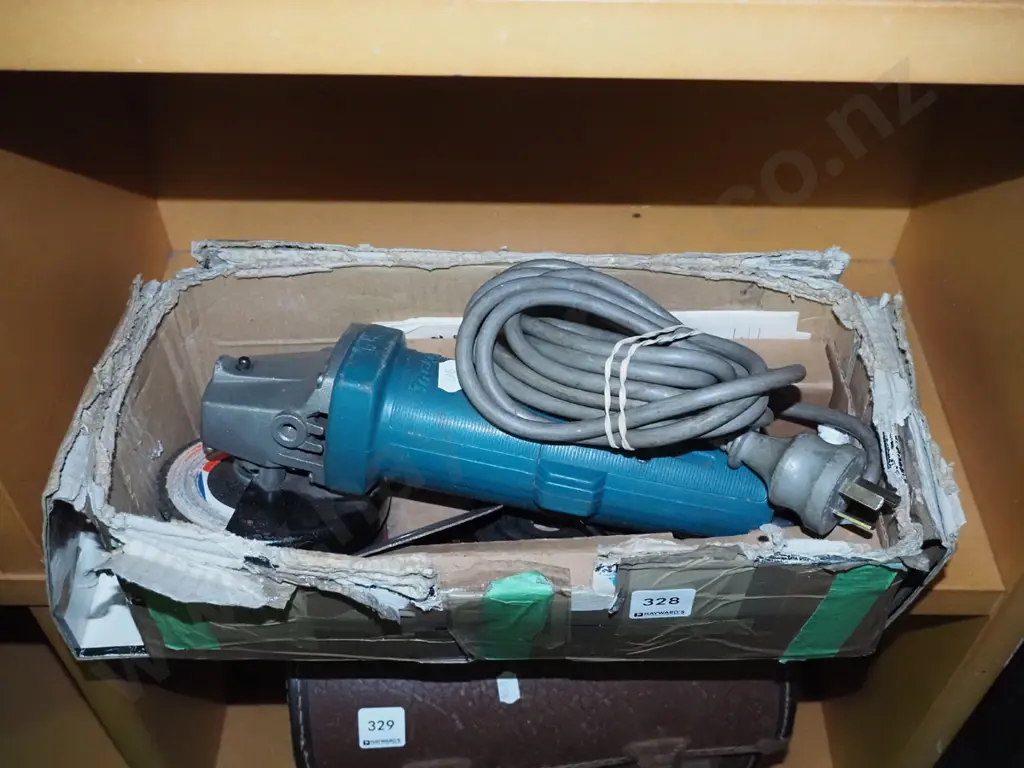 Makita angle grinder Image 1++