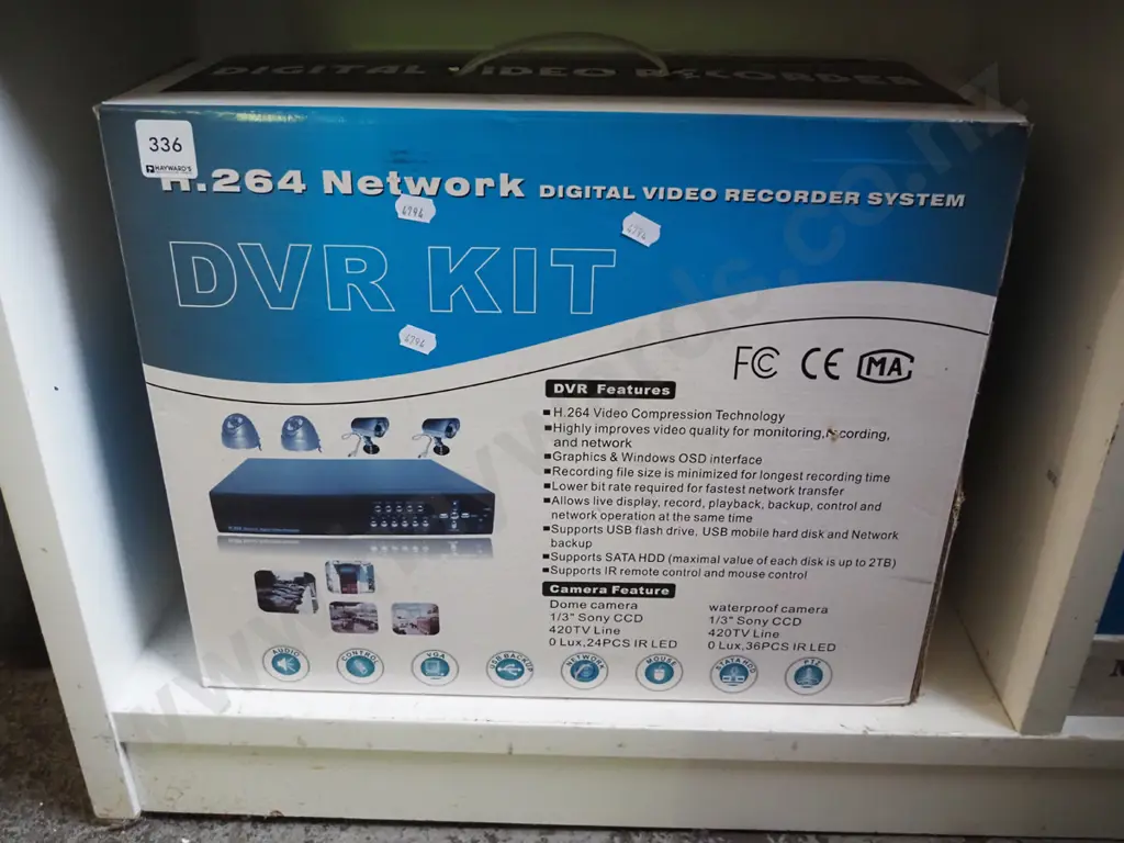 boxed security camera set with recorder Image 1++
