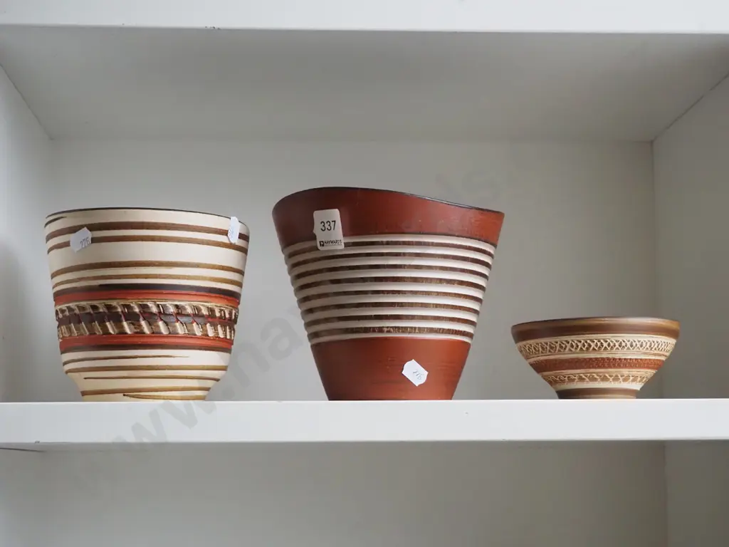 2 German pottery jardinieres and a small dish Image 1++